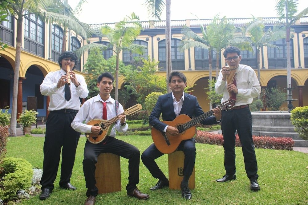 Elenco de Música