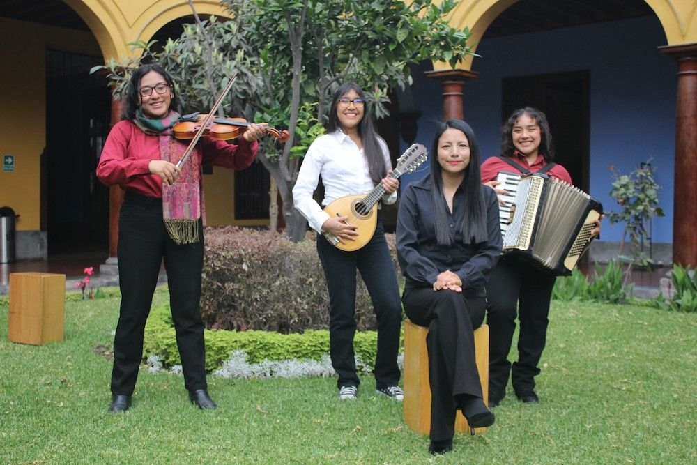 Elenco de Música