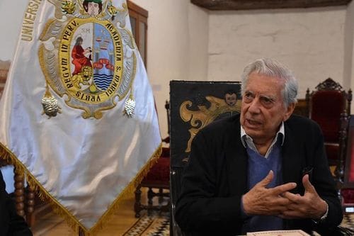 San Marcos celebra los 90 años de Mario Vargas Llosa con la entrega de la Medalla del V Centenario y el relanzamiento de su museo