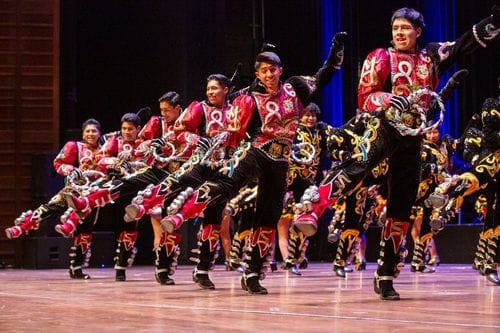 Comparsa de Caporales de la UNMSM celebra 19 años bailando al ritmo de los cascabeles